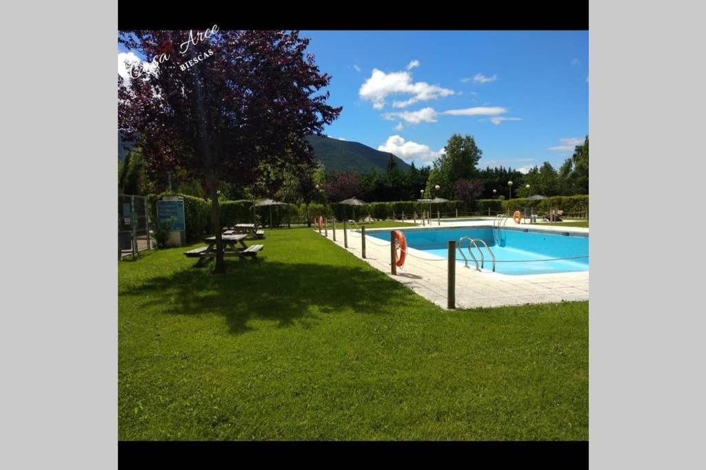 Casa Arce Villa Biescas  Buitenkant foto
